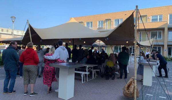 Geslaagd opleverfeest met huurders Ankerplaats Muiden