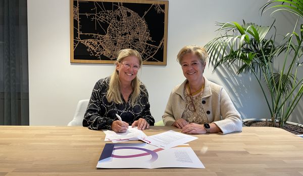 Huurcontract getekend voor ontmoetingsruimte Eiland 5 in Bunschoten